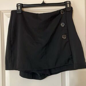 Black skort size M
